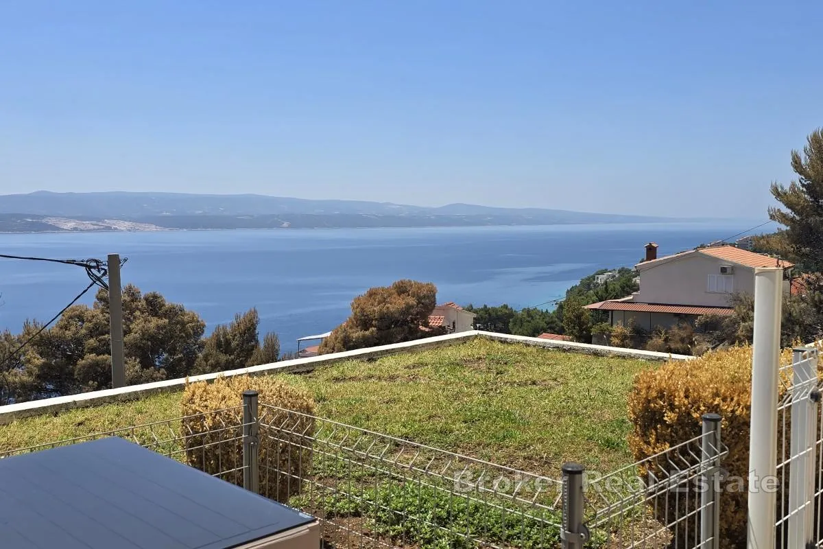 dvosobni apartman s pogledom na more - slika 10