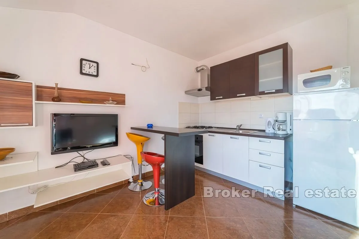 apartmanska kuća blizu plaže - slika 6
