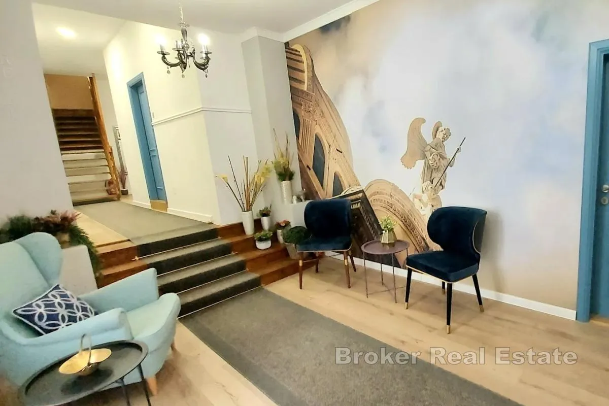 boutique smještaj s 9 luksuznih soba u srcu povijesne jezgre - slika 7