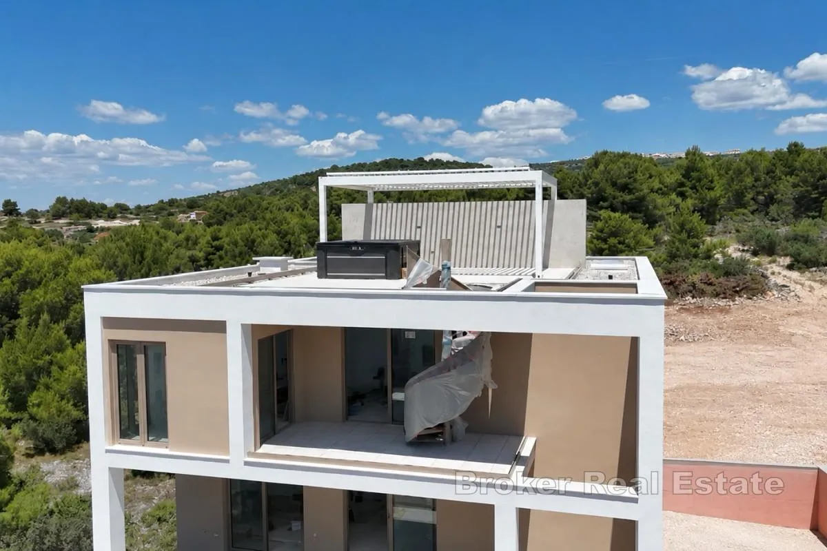 penthouse s pogledom na more - slika 5
