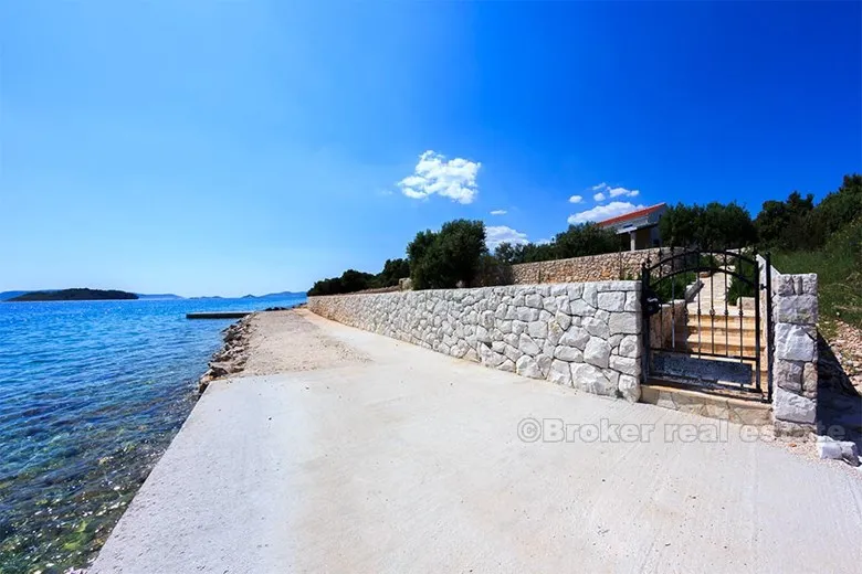 šarmantna vila uz more, za najam - slika 5