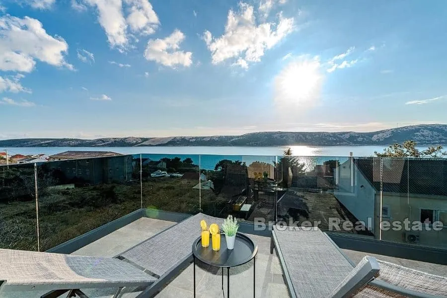 moderna nekretnina s tri apartmana - slika 15