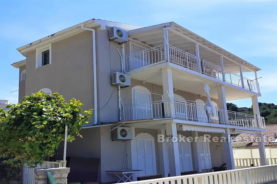 apartmanska vila s pogledom na more - slika 3