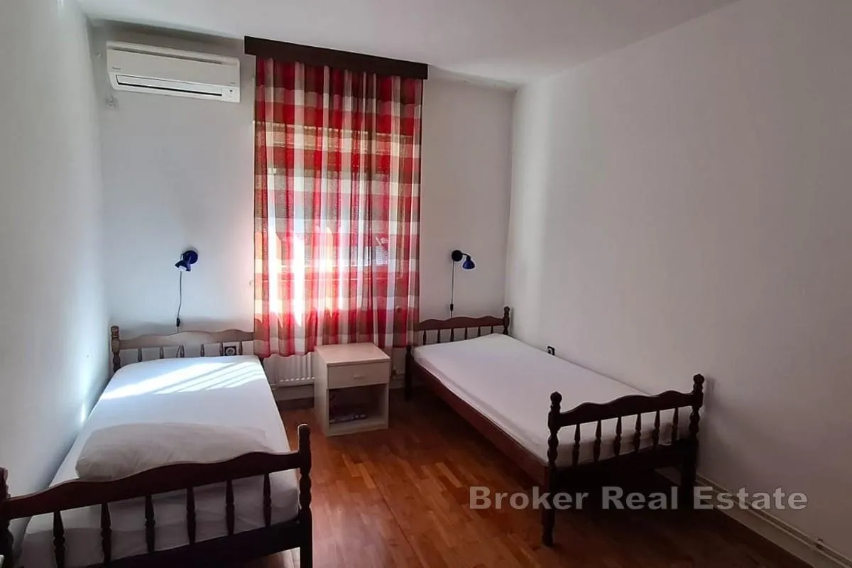 apartmanska kuća na vrhunskoj lokaciji s pogledom na more - slika 7