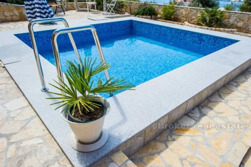 prekrasna i luksuzna vila 200m od mora, na prodaju - slika 8