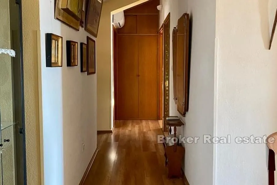 apartmanska kuća s pogledom na more - slika 10