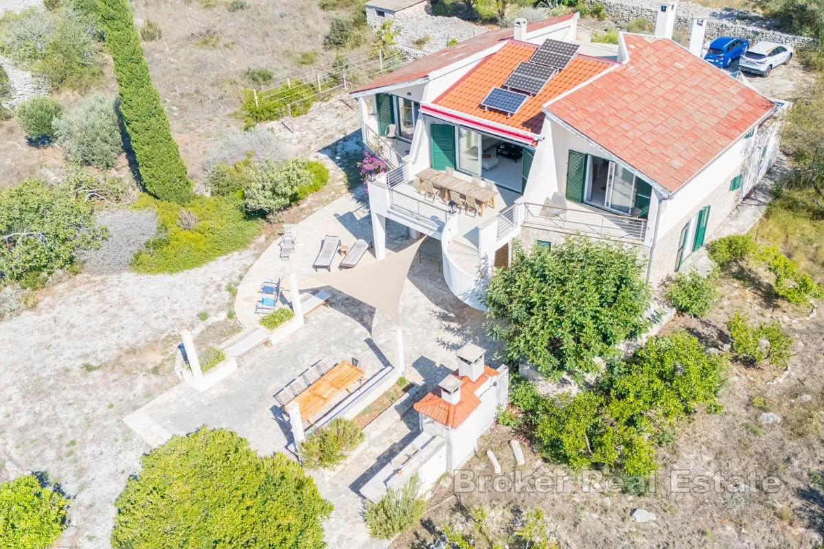 kuća na osami s pogledom na more - slika 4