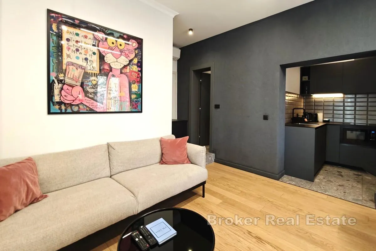 uhodane apartmanske jedinice u centru grada - slika 7
