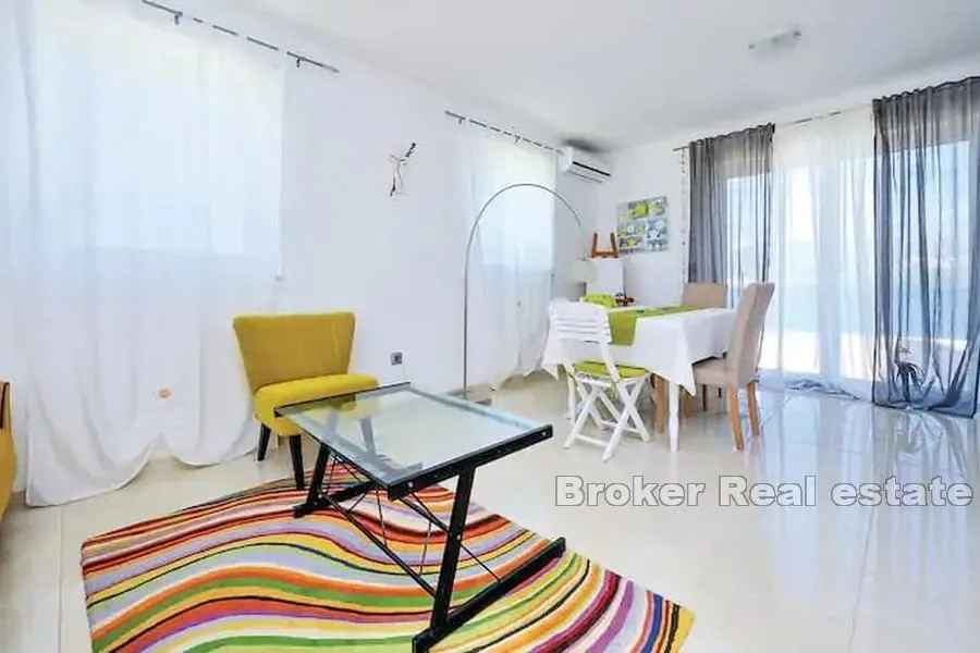 apartmanska kuća s otvorenim pogledom na more - slika 4
