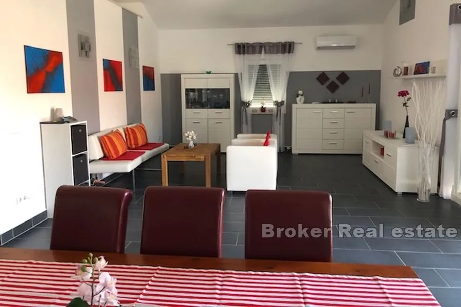 opremljena samostojeća kuća, na prodaju - slika 3