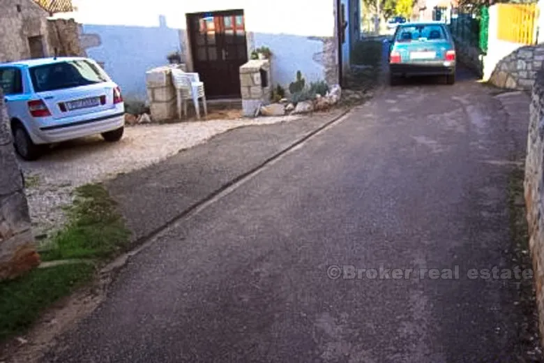 kuća na 3 etaže, na prodaju - slika 3
