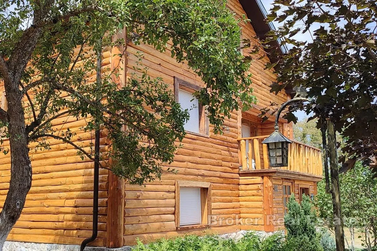 predivna kuća s imanjem - slika 1