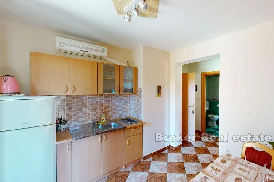 apartmanska kuća s pogledom na more - slika 8