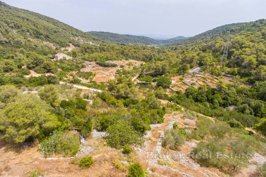imanje sa starim kamenim kućama - slika 10