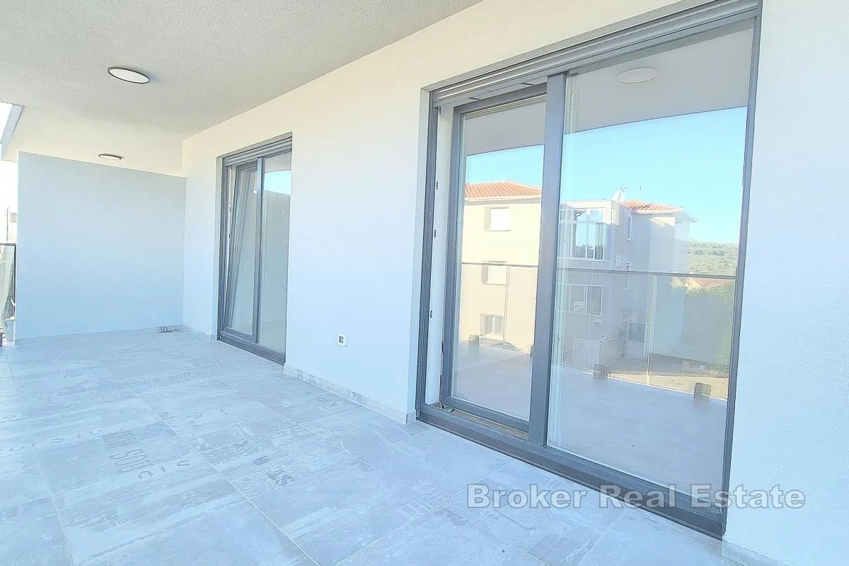 penthouse s krovnom terasom i parkirnim mjestom - slika 8