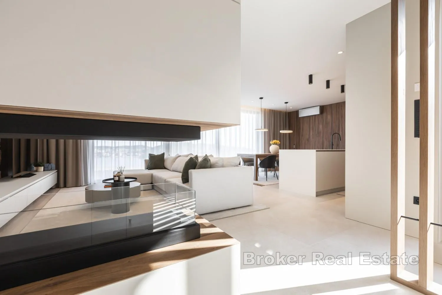 izuzetan dvoetažni penthouse - slika 7
