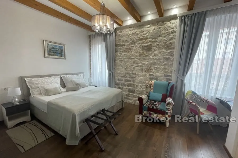 apartman s četiri jedinice - slika 14