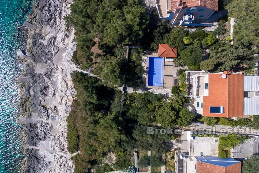 kamena kuća s bazenom, uz more - slika 2