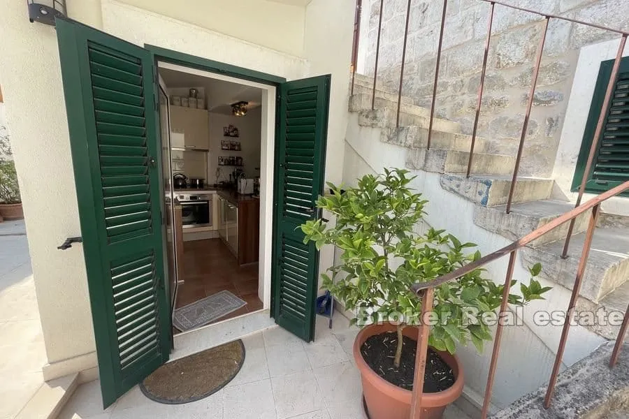 Varoš, garsonjera - Varoš, Split grad
