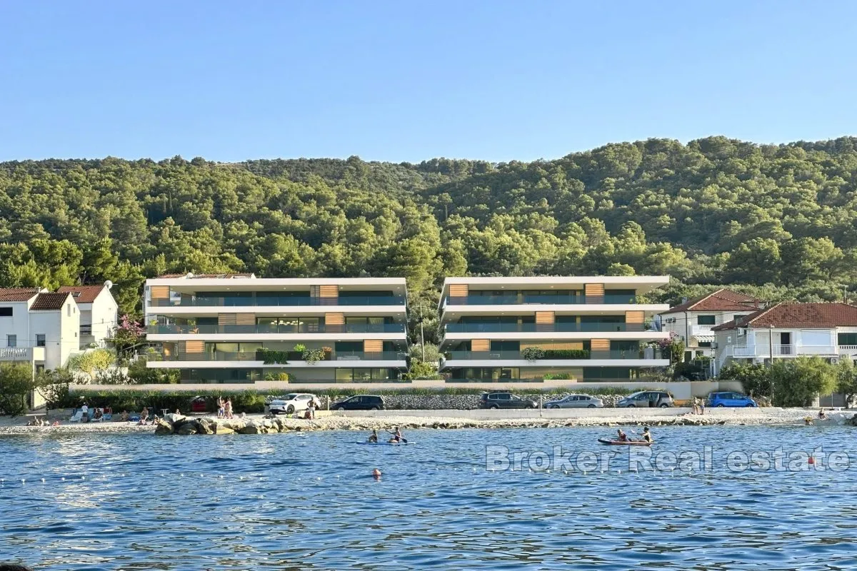 moderni apartmani u prvom redu do mora - slika 13