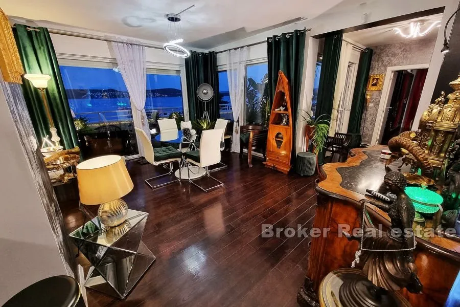 luksuzan penthouse s otvorenim pogledom na more - slika 3