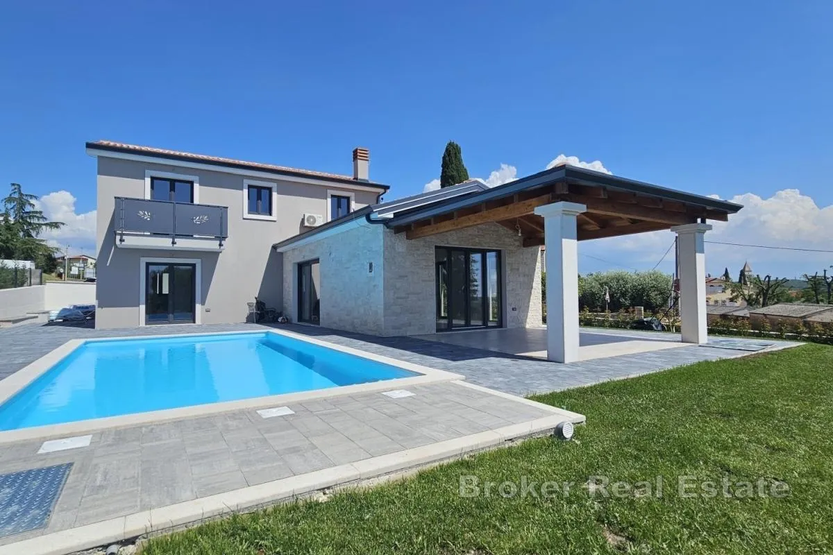 Moderna vila s bazenom i panoramskim pogledom na more - Poreč