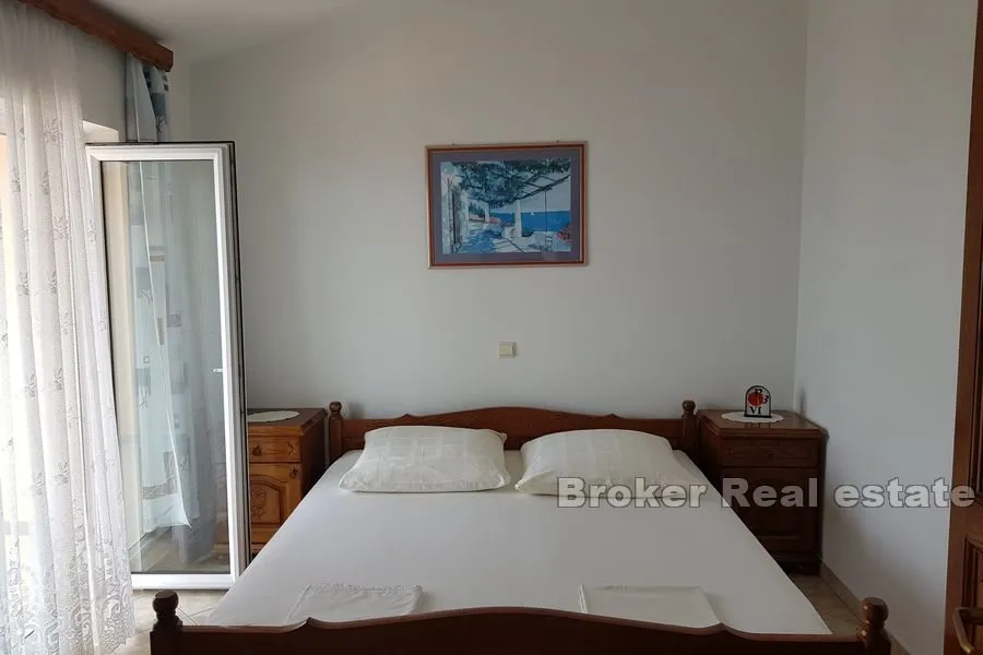 apartmanska kuća s otvorenim pogledom na more - slika 9