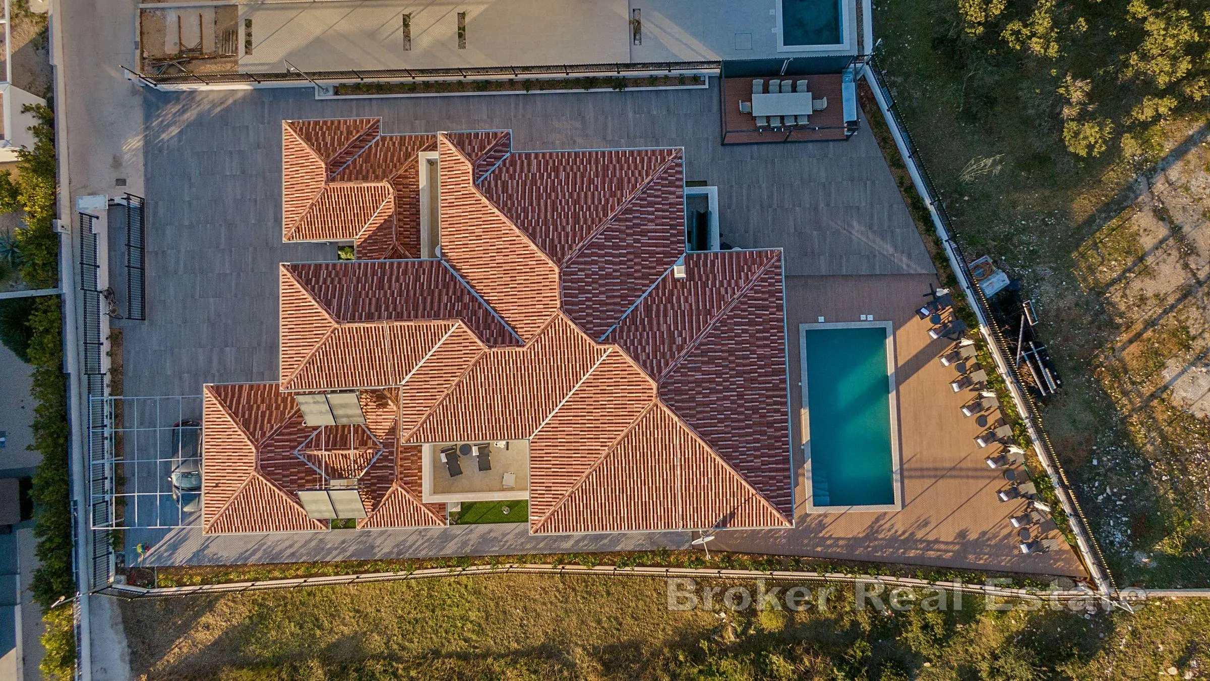 jedinstvena vila u prvome redu do mora - slika 25