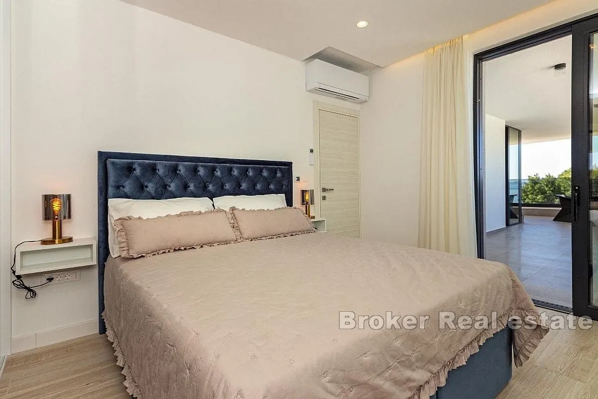 luksuzni penthouse u blizini mora - slika 6