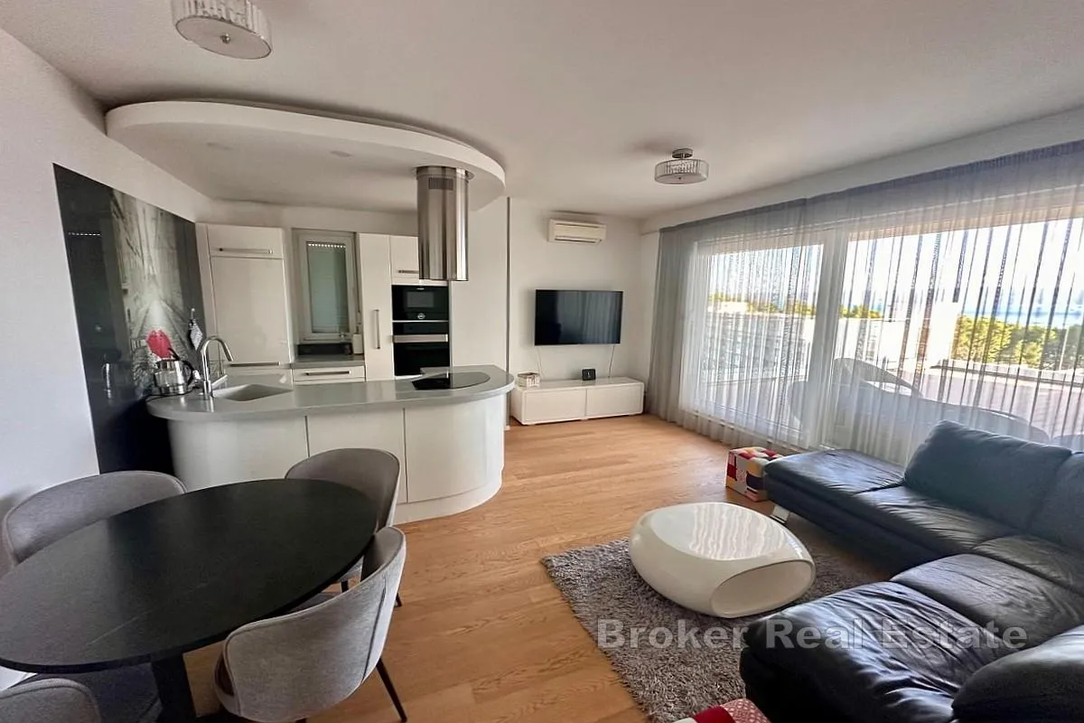Penthouse u neposrednoj blizini mora - Split