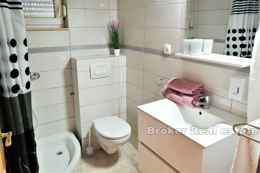apartmanska vila prvi red do mora i plaže - slika 14