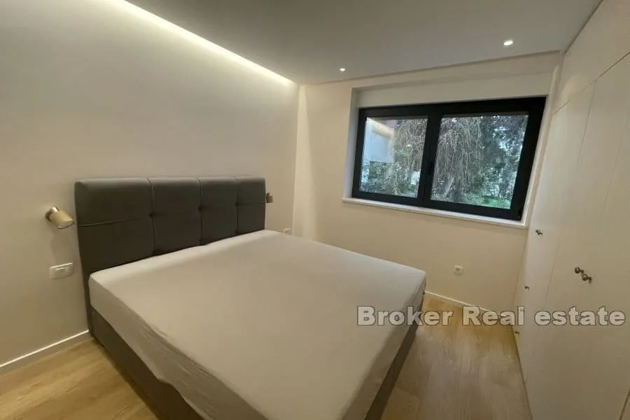 bačvice, dvosobni apartman - slika 9
