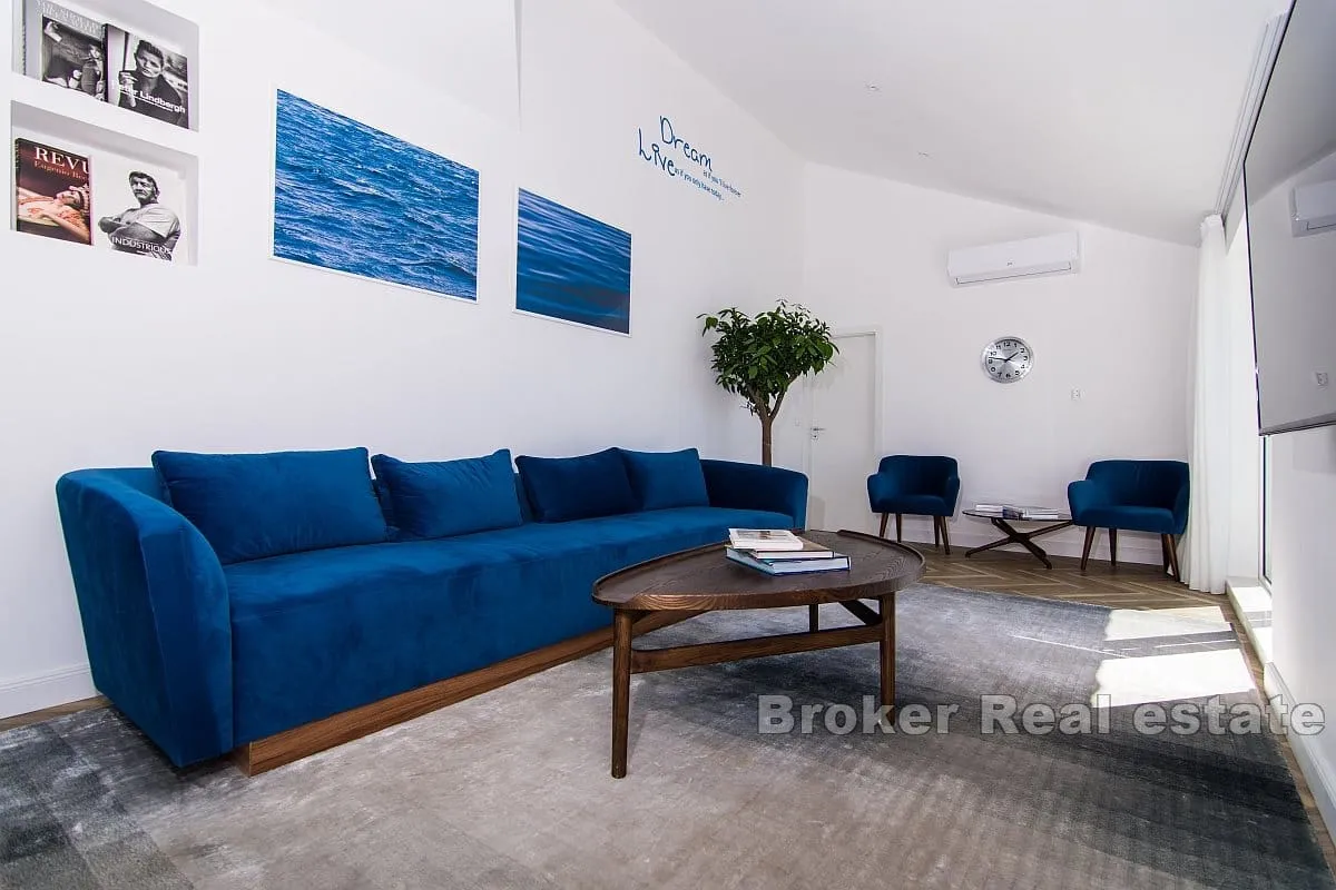 luksuzan penthouse s pogledom na more - slika 4
