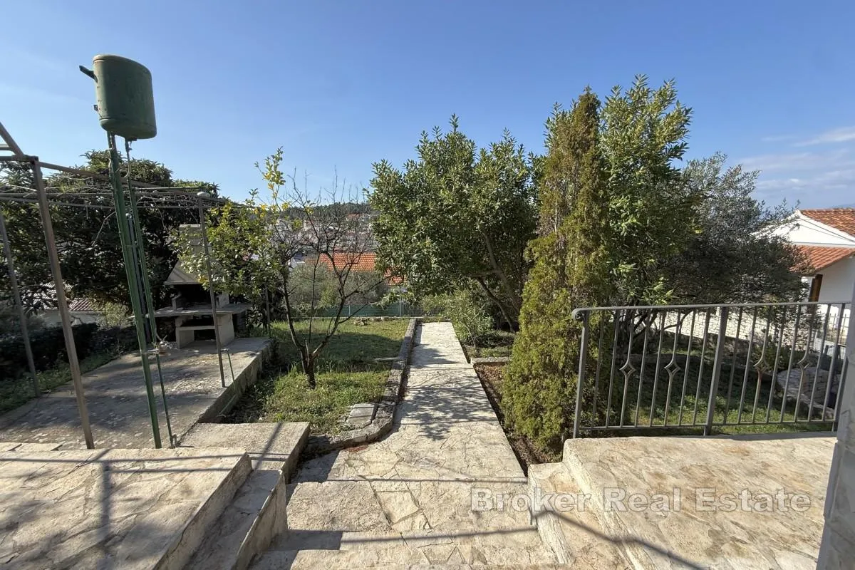 kuća s pogledom na more i vrtom - slika 4