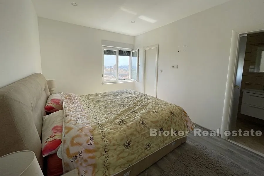 apartmanska kuća s pogledom na more - slika 11
