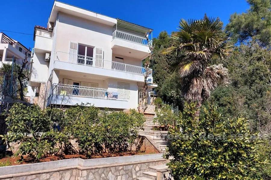 apartmanska kuća u prvom redu do mora - slika 3