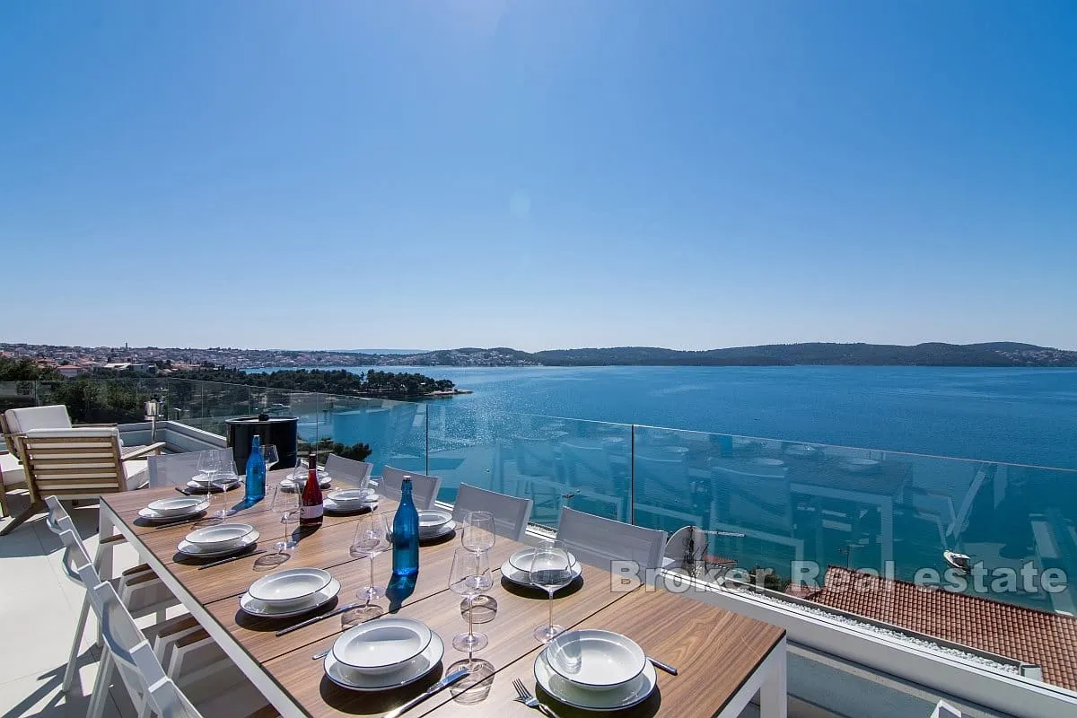luksuzan penthouse s pogledom na more - slika 2