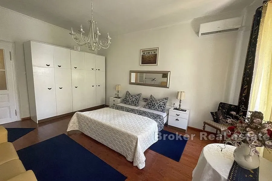 elegantan trosoban stan - slika 2