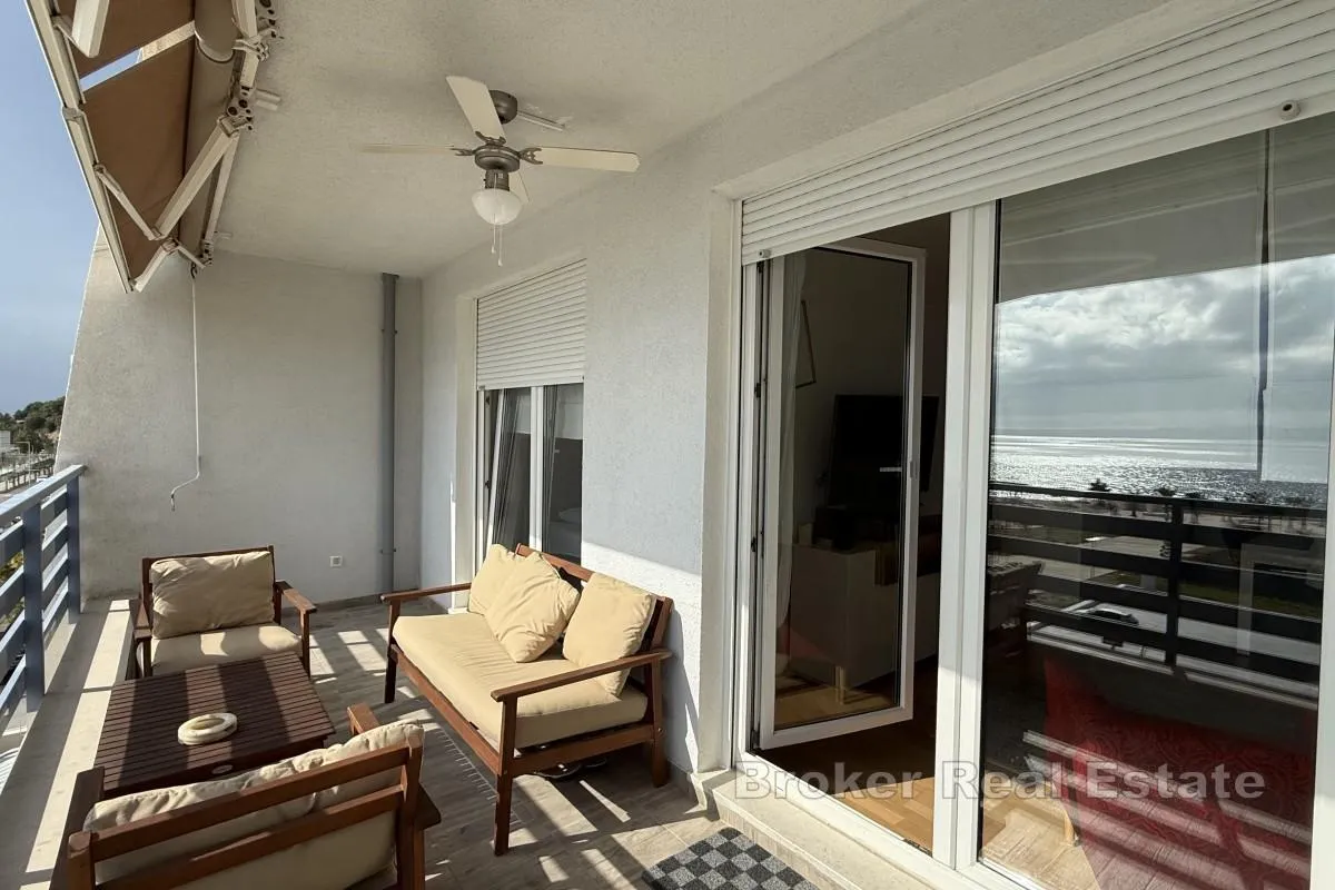 elegantni apartman s pogledom na more - slika 12