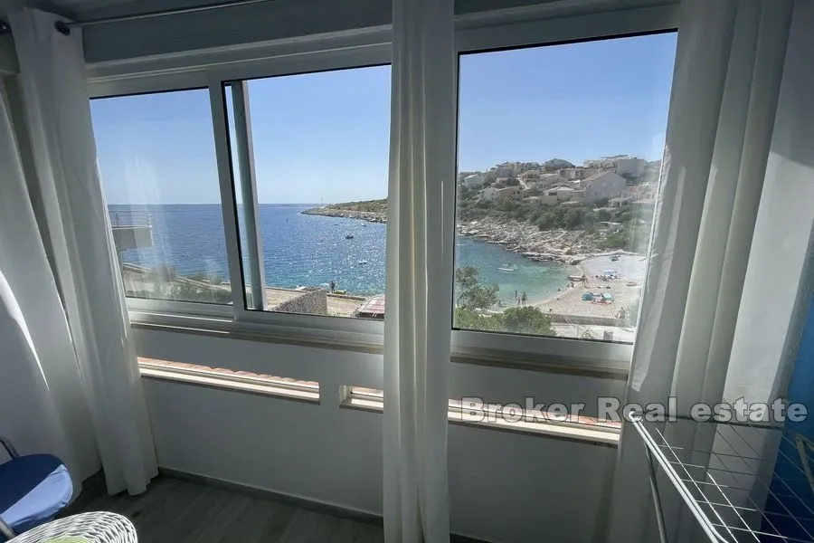 apartmanska kuća na izuzetnoj lokaciji - slika 12