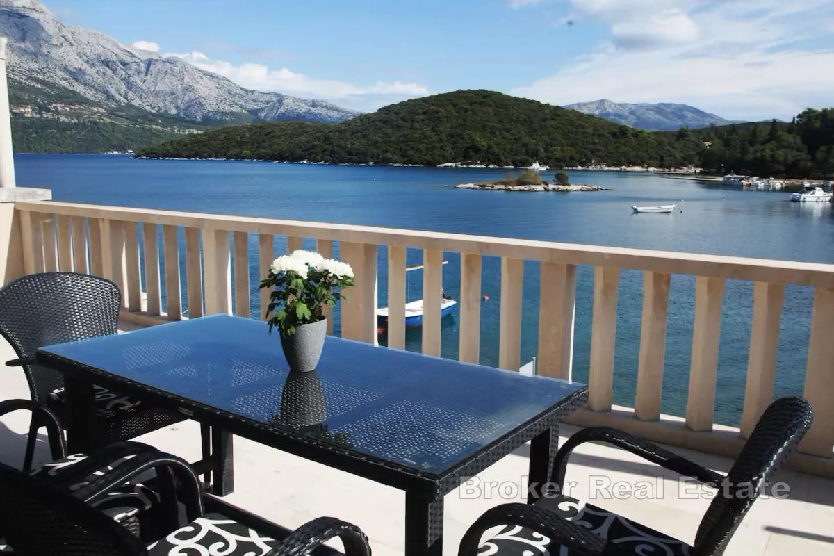 mediteranska vila u kamenu - luksuz na korak do mora - slika 2