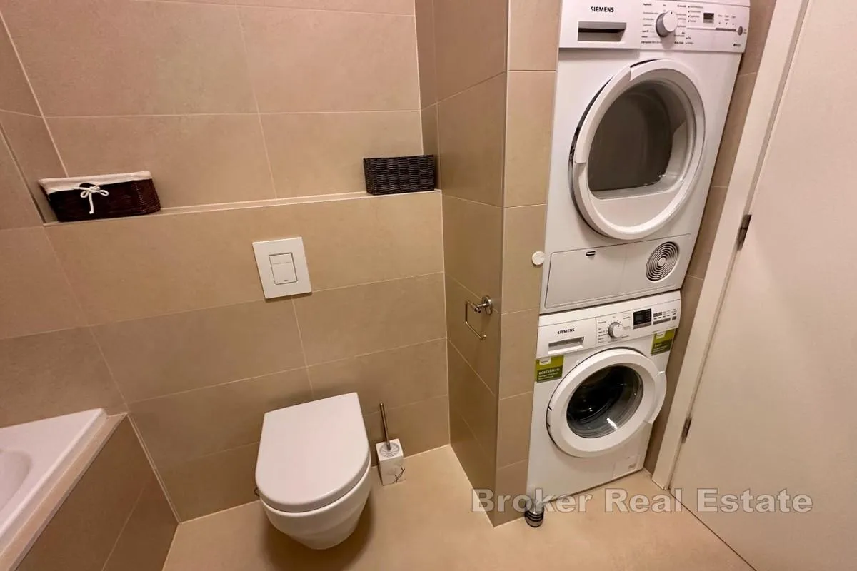 moderan penthouse u neposrednoj blizini mora - slika 10