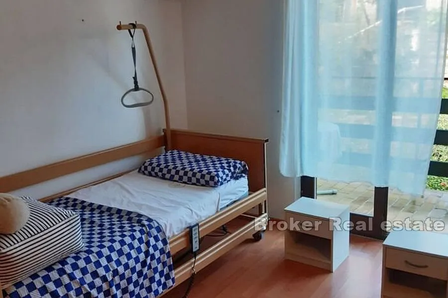 lovran, kuća s prostranom okućnicom - slika 5