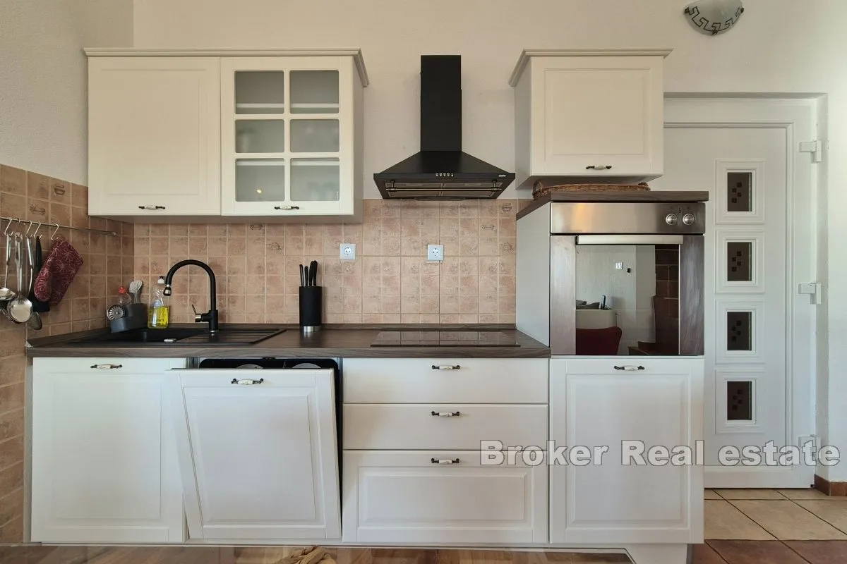 apartmanska kuća s pogledom na more - slika 10
