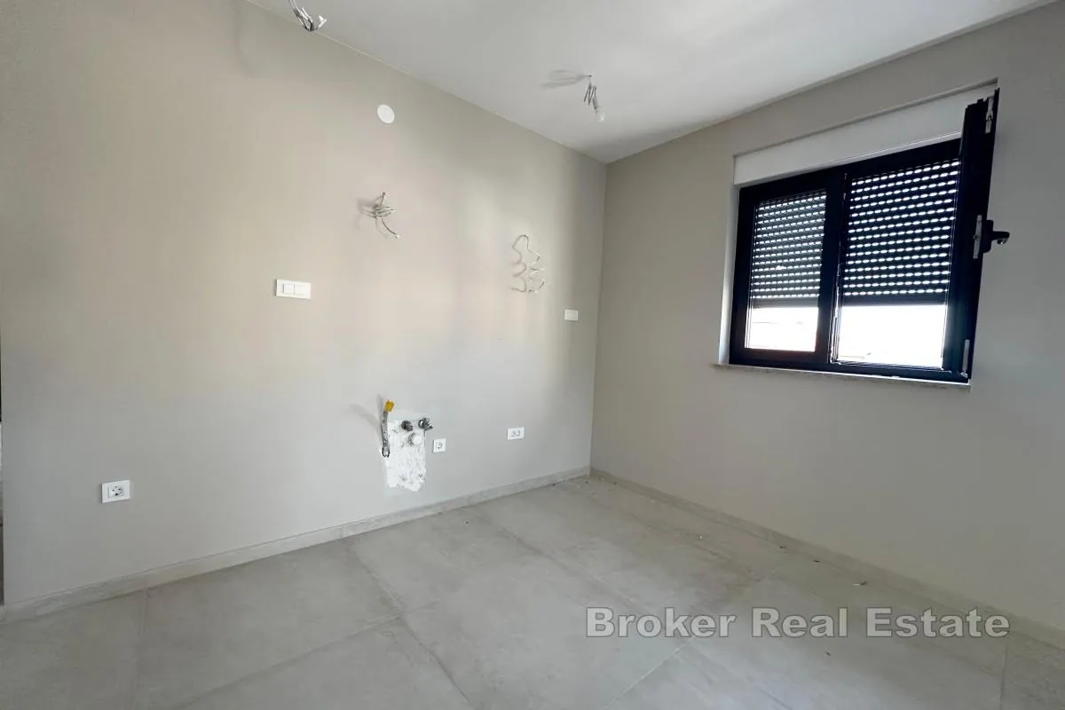 apartmani u novogradnji s pogledom na more - slika 18
