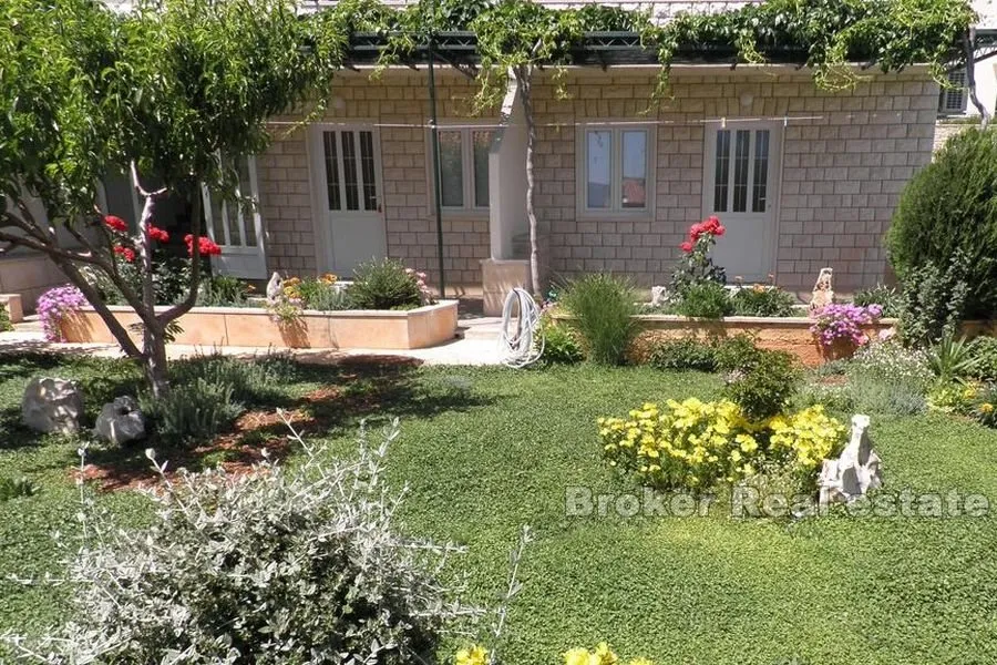 dvojna kuća s pogledom na more - slika 15