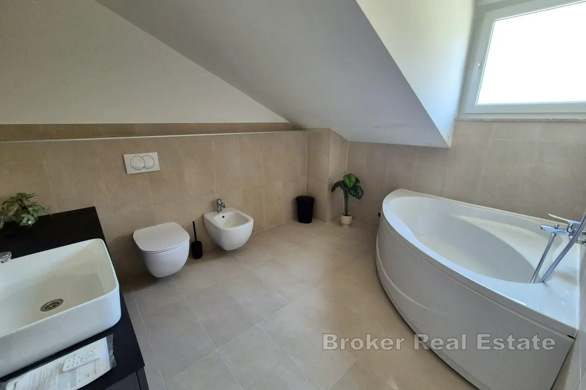 penthouse apartman, s pogledom na more - slika 11