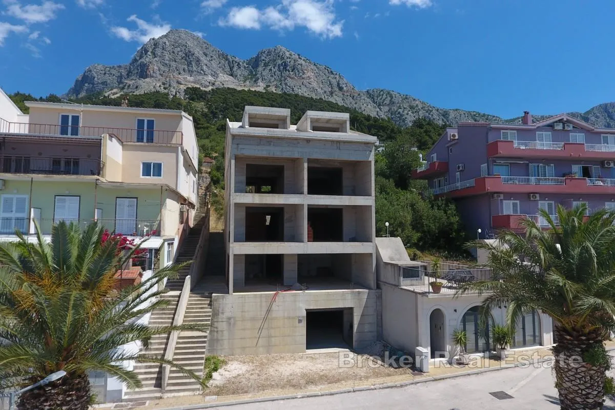 nedovršena apartmanska kuća u prvom redu uz more - slika 2