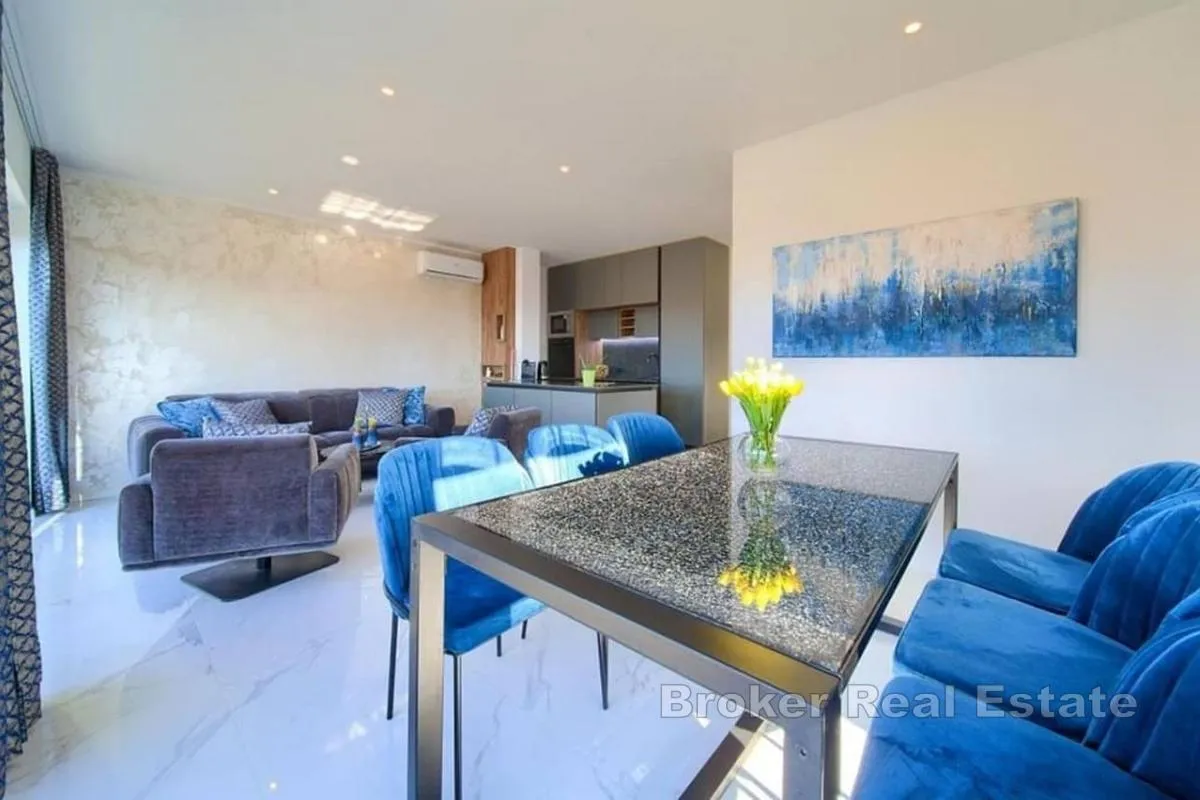 penthouse s dva odvojena stambena dijela - slika 4