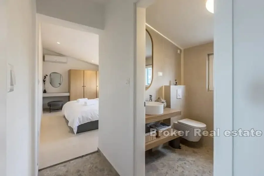 moderna vila s bazenom - slika 10